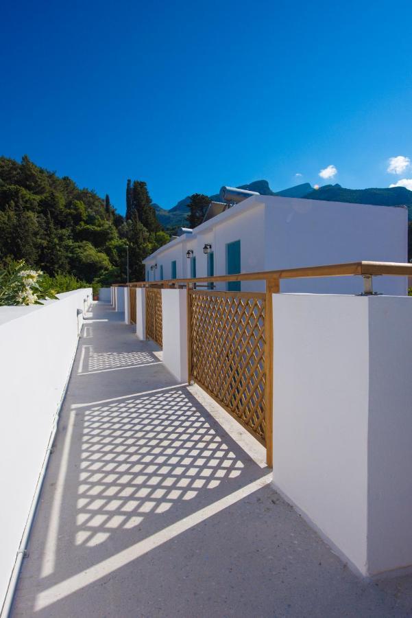 Vesper Aparthotel Kokkari Exterior foto
