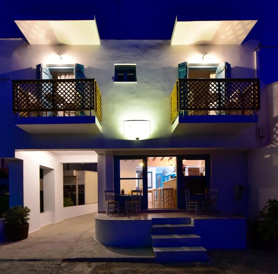 Vesper Aparthotel Kokkari Exterior foto
